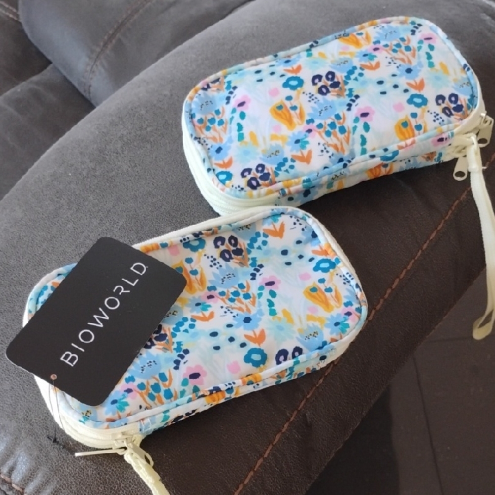 NWT BIOWORLD 2 travel Organizer